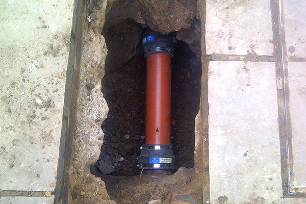 Underground sewage pipe repair